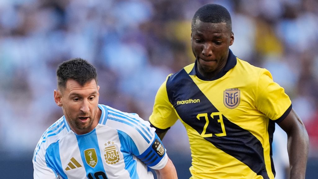 Lionel Messi #10 of Argentina controls the ball against Moises Caicedo #23 of Ecuador in the second half during an International Friendly match at Soldier Field on June 09, 2024 in Chicago, Illinois.